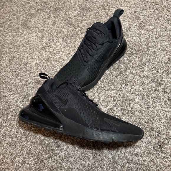 Nike Air Max 270 All Black - Picture 6 of 14